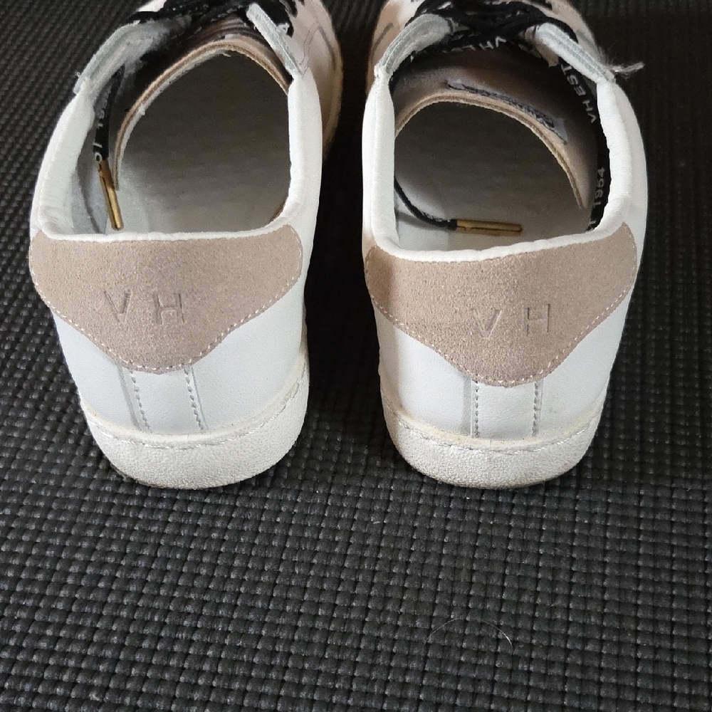 Vintage Havana Women's White and Brown Star Sneakers - Picture 7 of 10